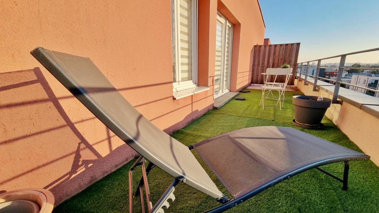 Le Smart - Parking - Terrasse - Wifi - Mulhouse - Relax Bnb Pfastatt Екстериор снимка
