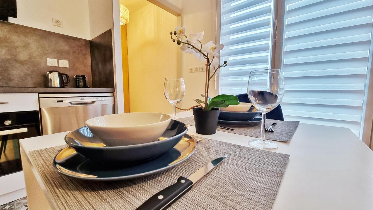 Le Smart - Parking - Terrasse - Wifi - Mulhouse - Relax Bnb Pfastatt Екстериор снимка